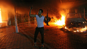 قتل السفير الامريكي في ليبيا في الهجوم على القنصلية الامريكية في بنغازي.